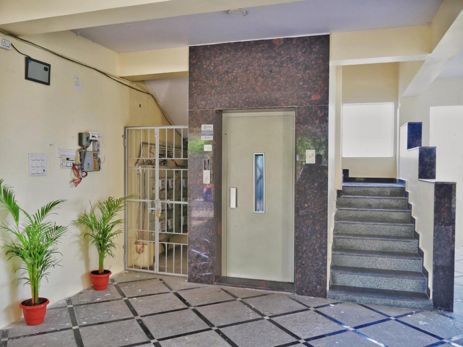 Serene 3bhk Upscale In Citycenter By Seraistays *